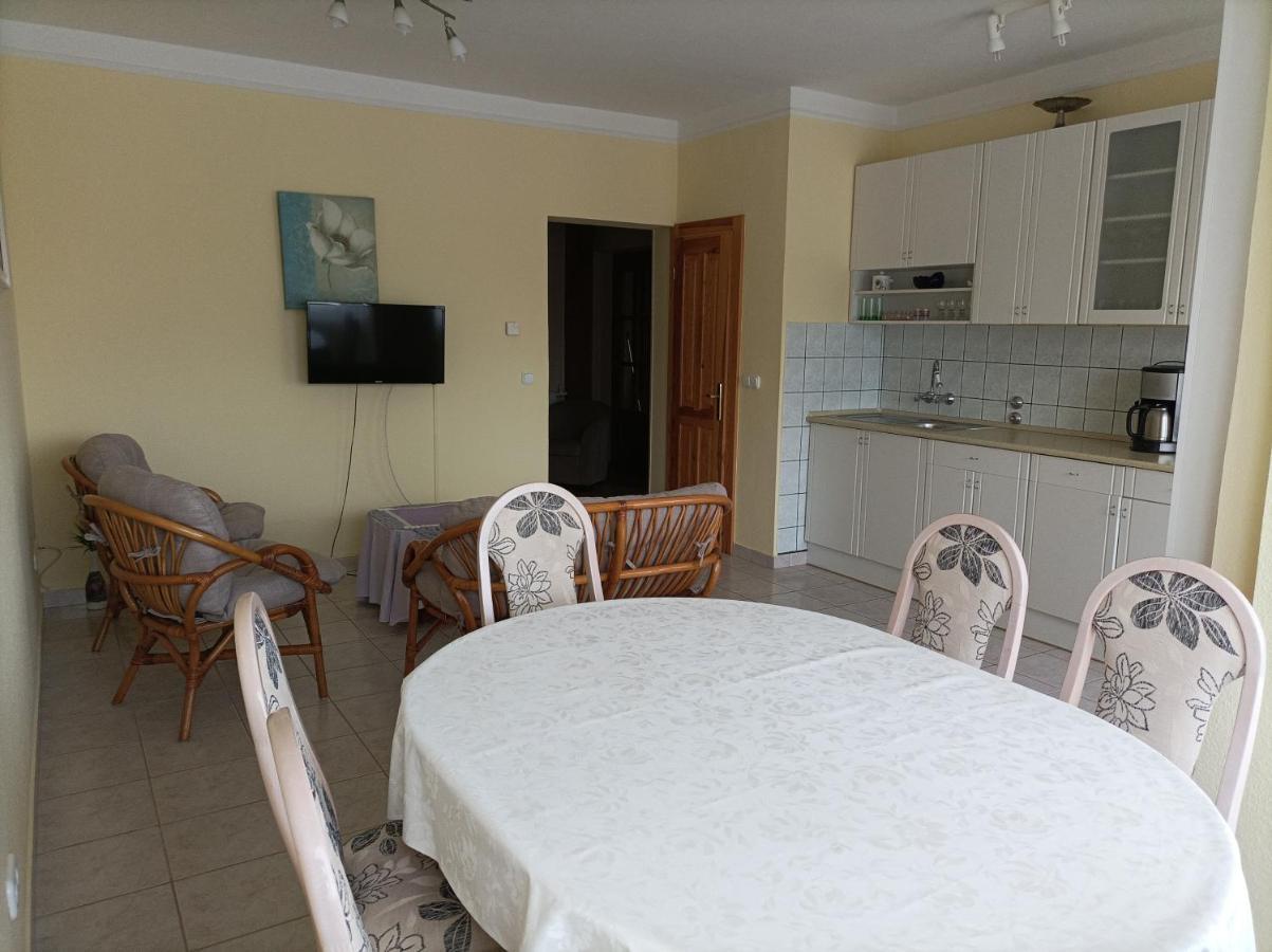 Lazar Apartmanok Хевіз Екстер'єр фото